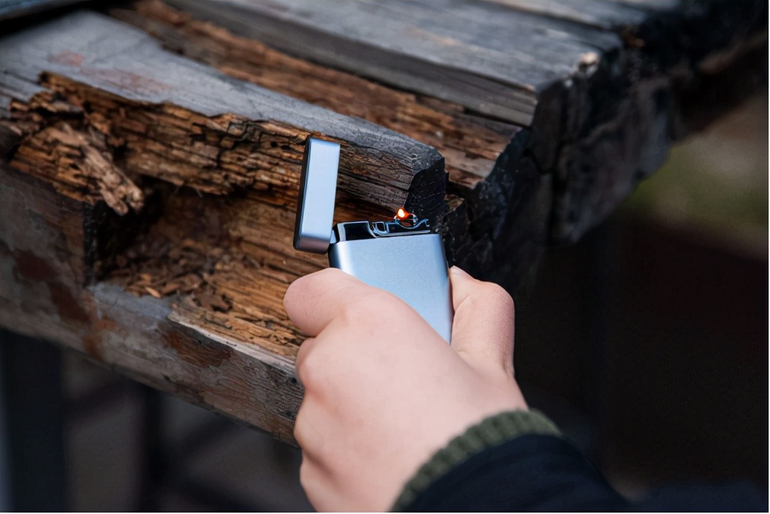 电弧打火机和防风打火机,最实用的zippo打火机