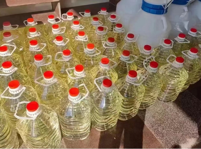 农村超市10元钱的纯粮白酒,农村卖10块一斤的高粱酒是真的不