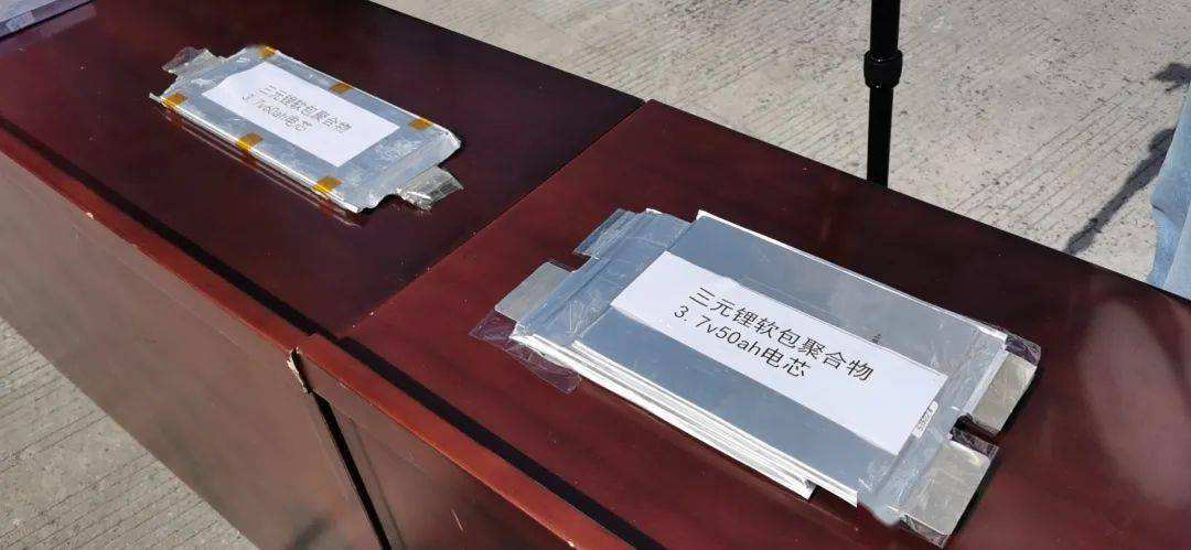 铅酸电池石墨烯电池哪个好,石墨烯铅酸寿命