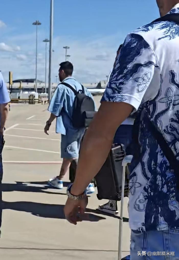 花30万可让梅西敬酒是假的,梅西到达北京机场