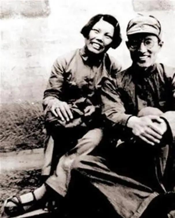 英雄陈若克故事,陈若克的英雄故事简化