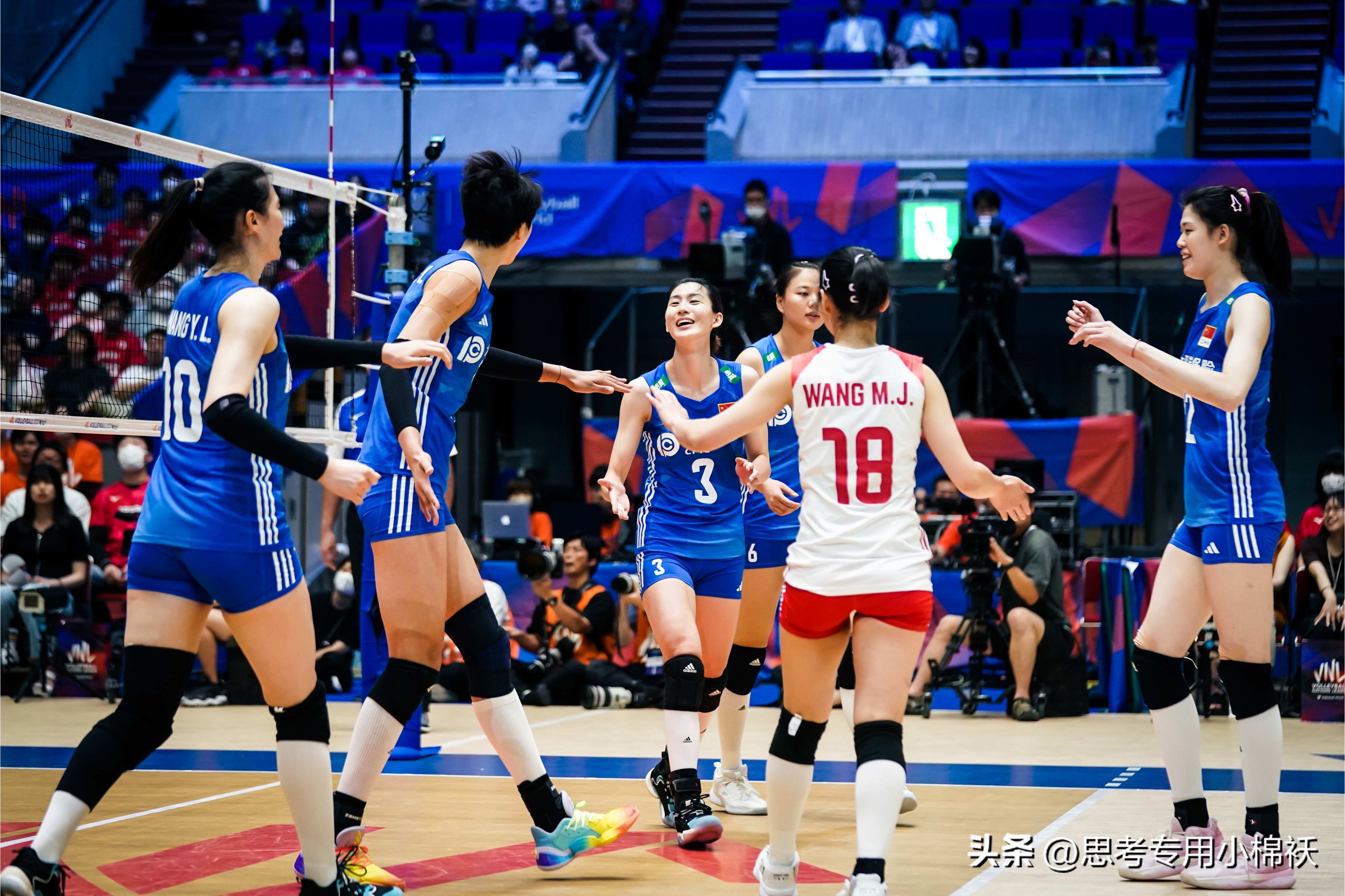 女排最新世界排名：中国女排双榜前三00后名将再创佳绩蔡斌开心