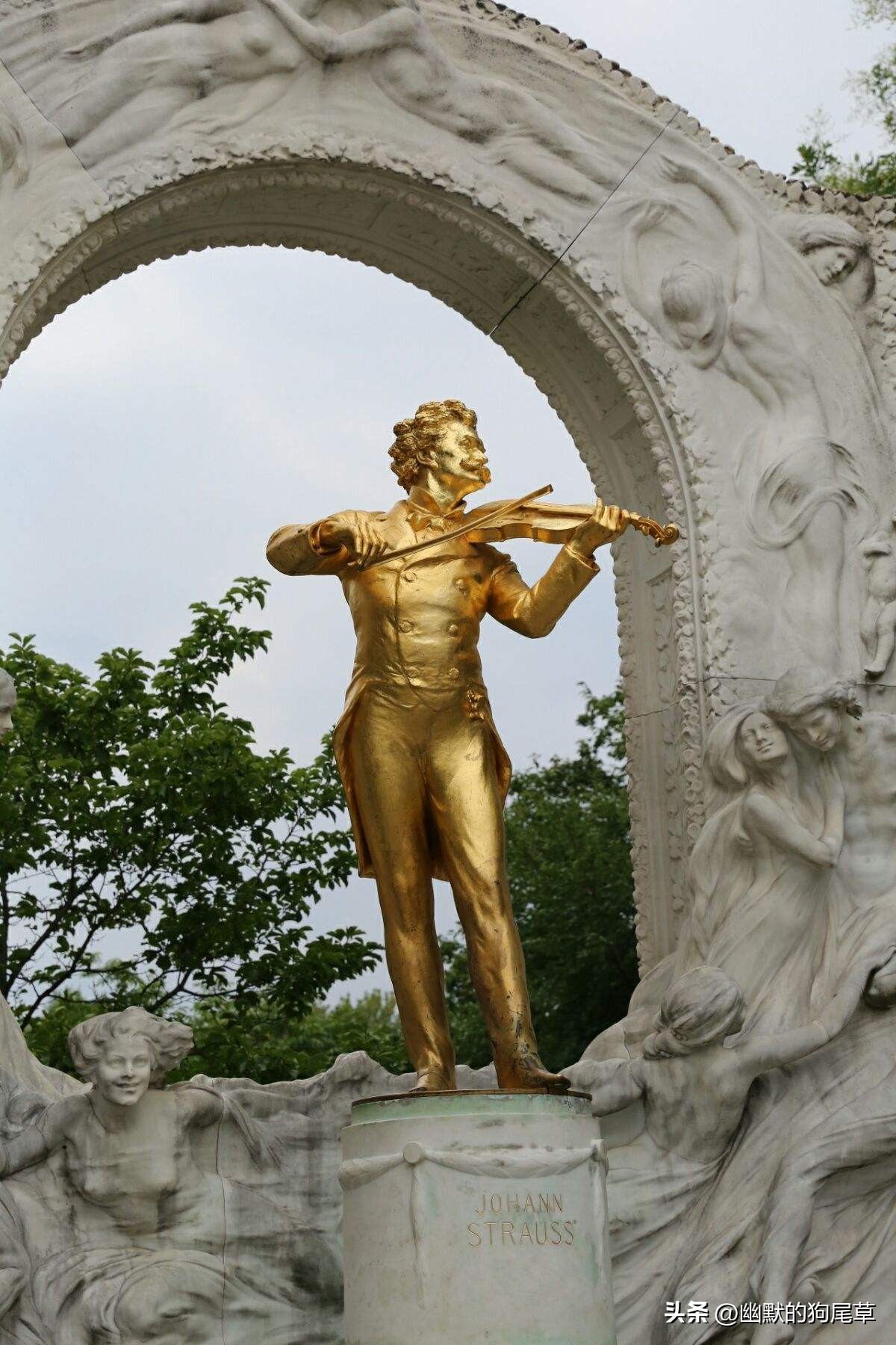 蓝色多瑙河是哪个国家的曲子,蓝色多瑙河是什么意思