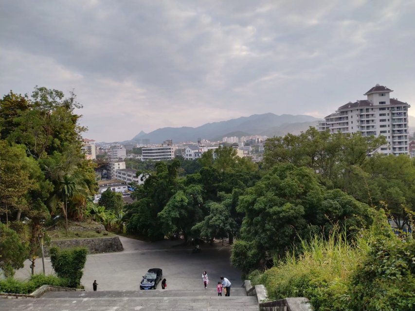海南大学旅行记,三亚旅游景点海洋大学