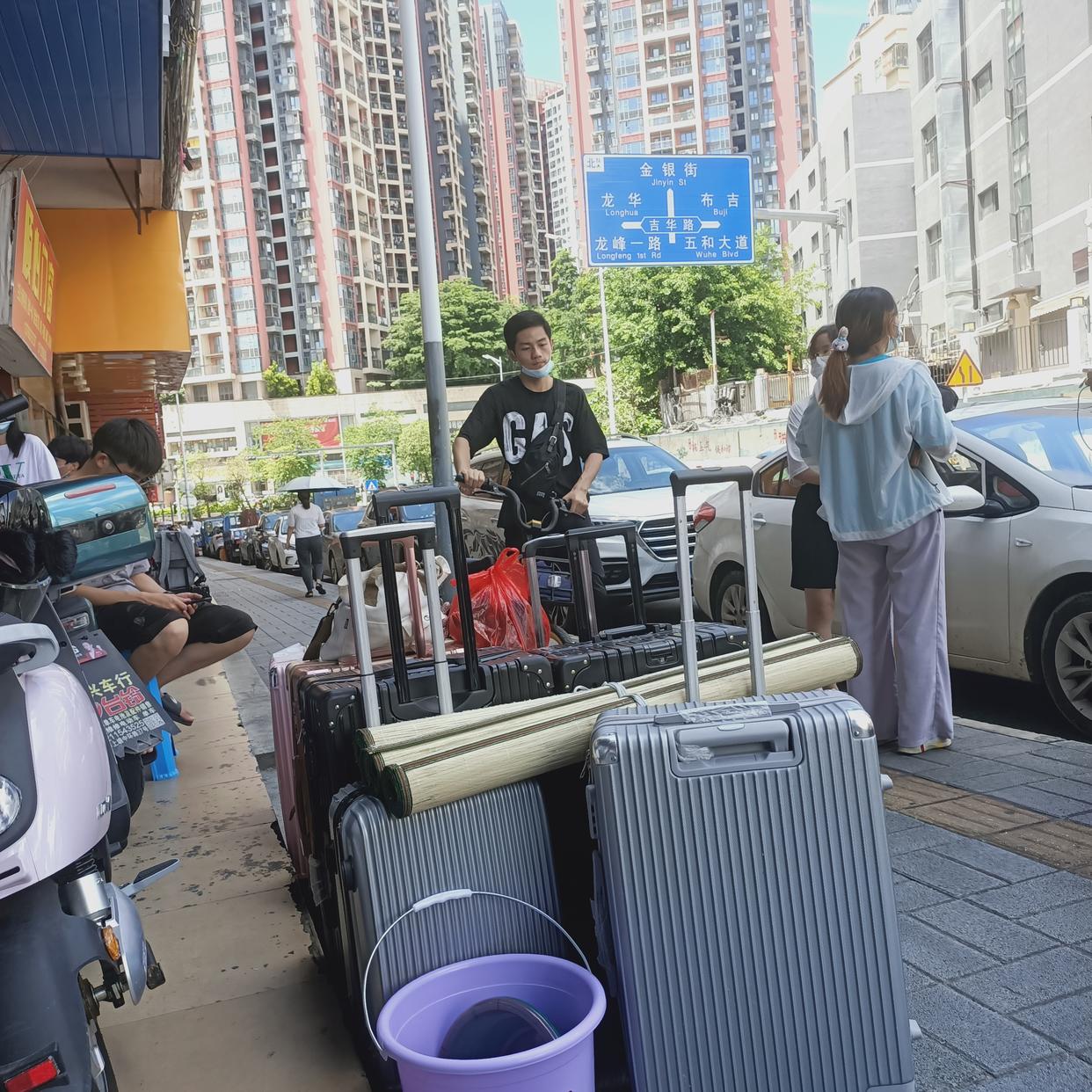 工厂5天8小时工作制是怎么样的,工厂12小时工作制是怎么安排的