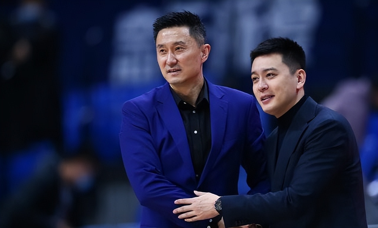 广东队迎来强大的夺冠阵容,广东队最厉害的一个赛季