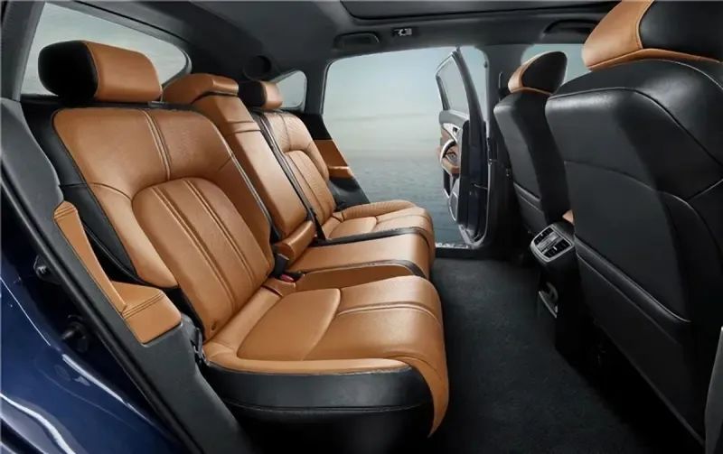 2023本田urv中控屏调节,本田urv顶配带屏幕