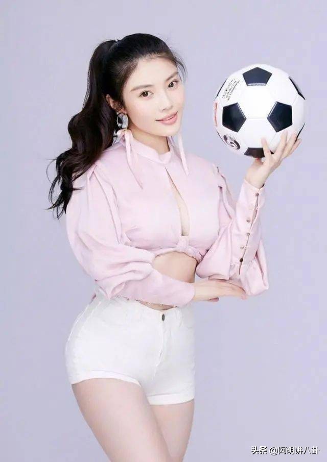 中国足球宝贝最靓丽,所有的足球宝贝谁的身材最好