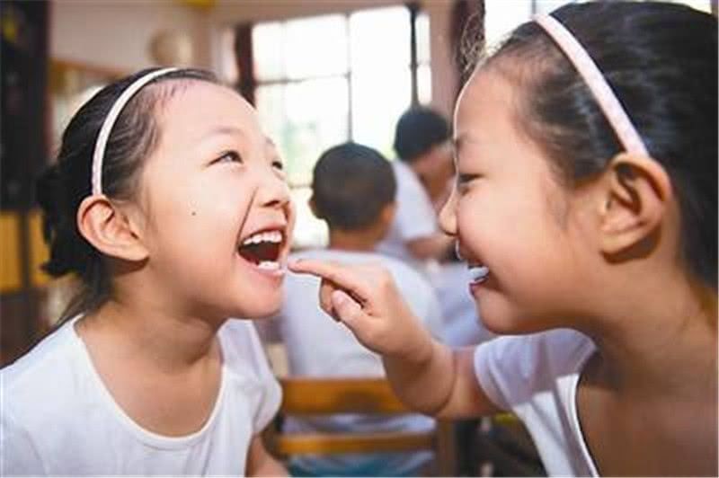 小朋友换牙时间表,换牙期父母要知道的