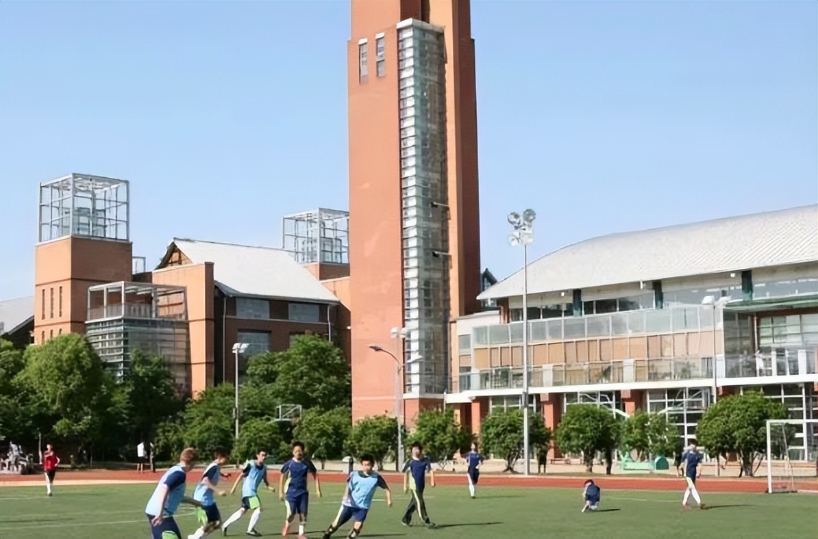 邓超孙俪陆毅鲍蕾张杰谢娜,上海赫赫有名的几所贵族学校