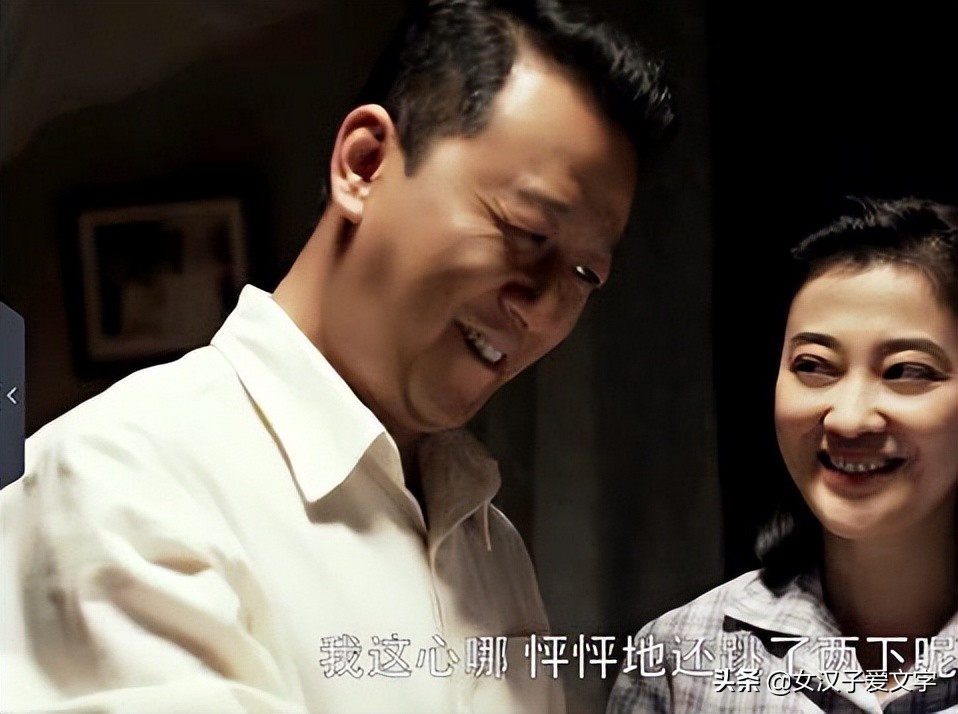 《父母爱情》安杰在房顶放屁后江德福的反应，了解所谓真爱的现实