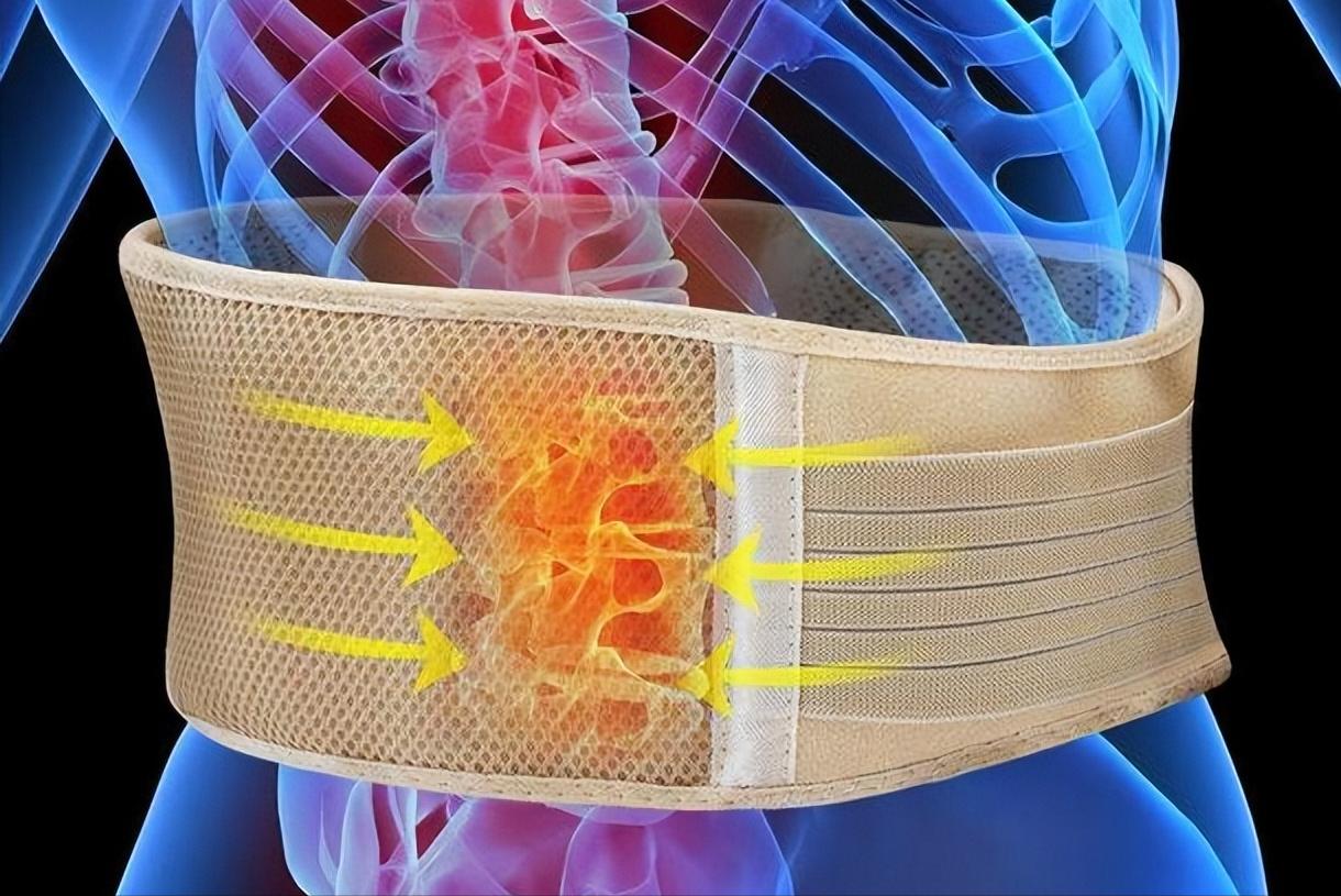 腰椎间盘突出是什么原因引起的,腰椎间盘突出症状表现3d动画