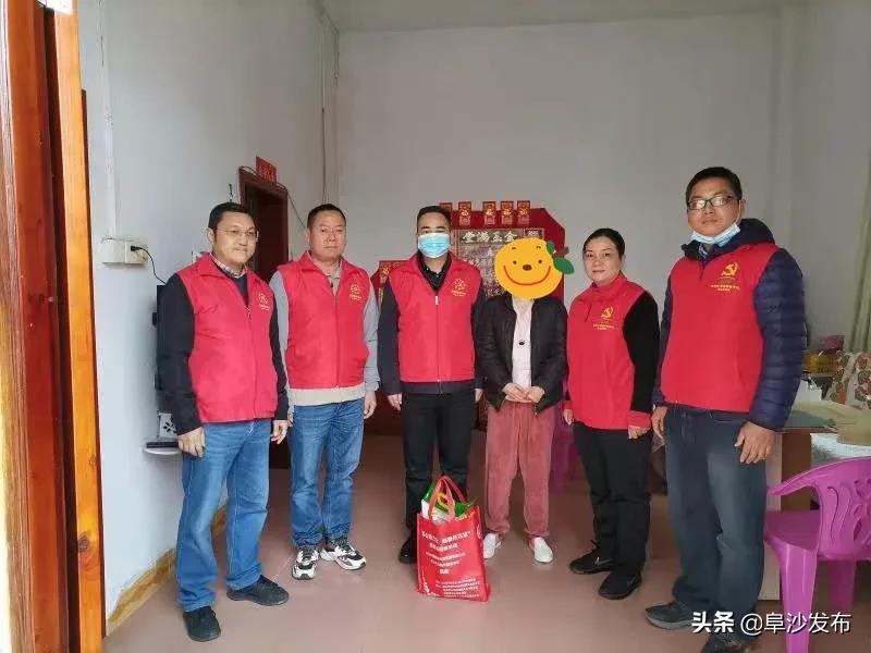 阳洪镇领导走访慰问困难群众,镇领导班子开展新春走访慰问