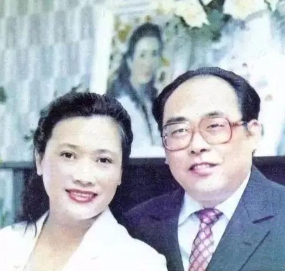 东方夜莺朱逢博完整版,东方夜莺朱逢博图片