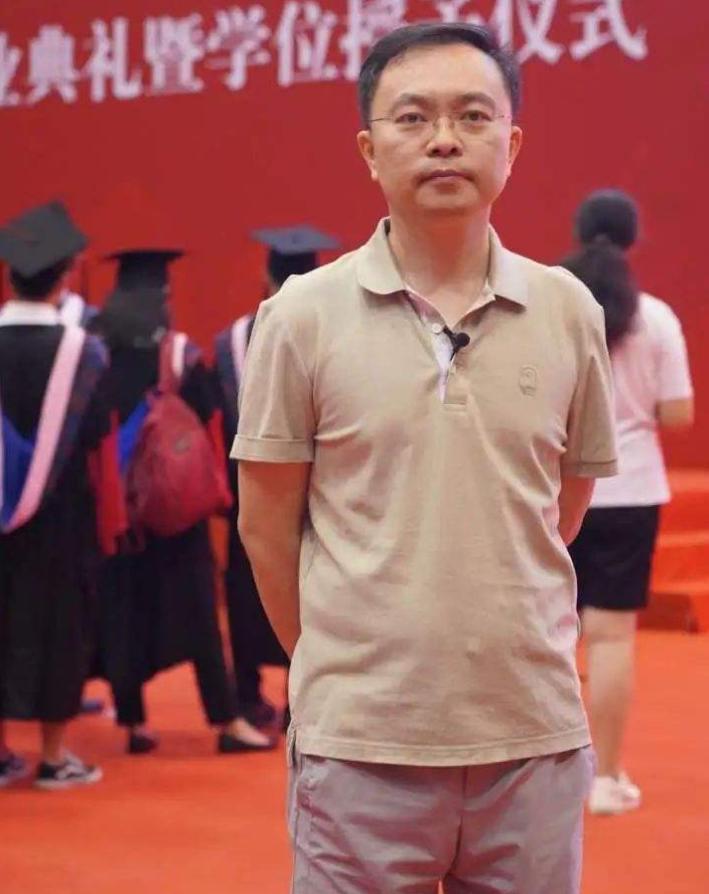 京东副总裁蔡磊患渐冻症仍捐助,原京东副总裁蔡磊患渐冻症