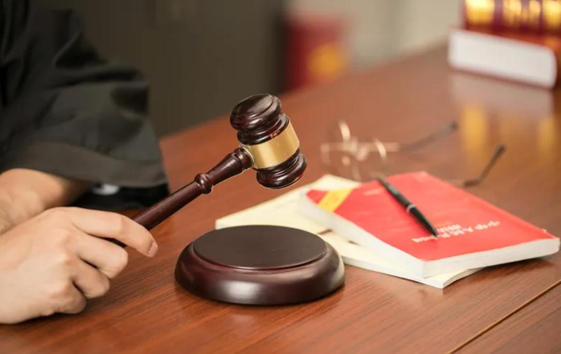 以“*光春**厂”与“东北风公司”的四次提货案为例之法律分析