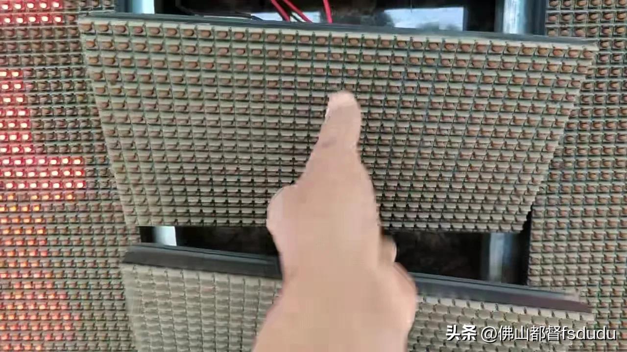 led条状灯一闪一闪故障解决方法,led屏部分闪烁故障解决方法