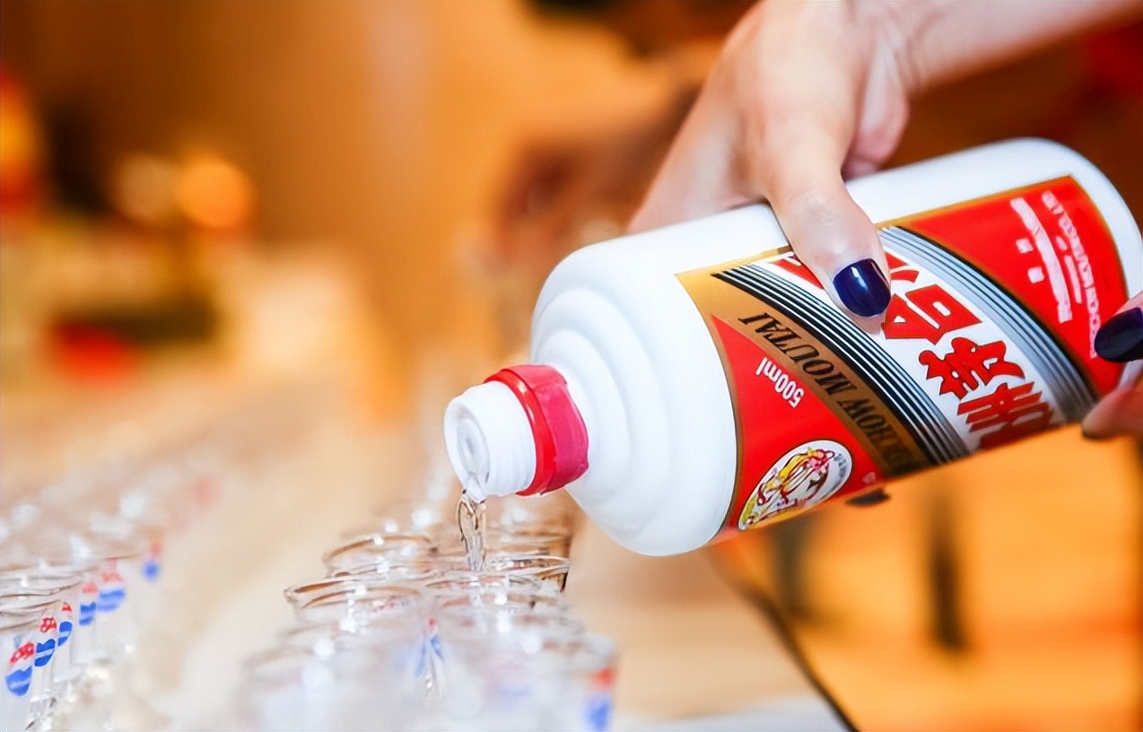 为什么同样的茅台价格相差那么大 (为什么茅台价格差别这么大)