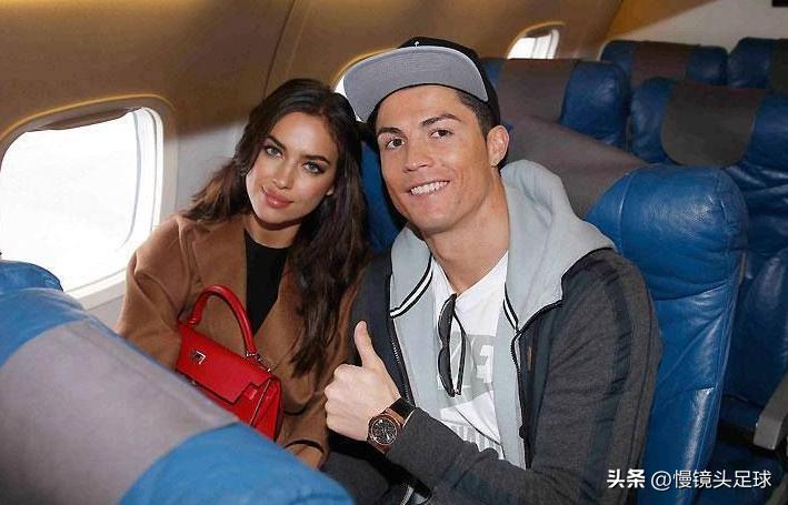 c罗晒与伊莲娜沙滩度假照片,c罗晒出和女友伊莲娜的最新合照