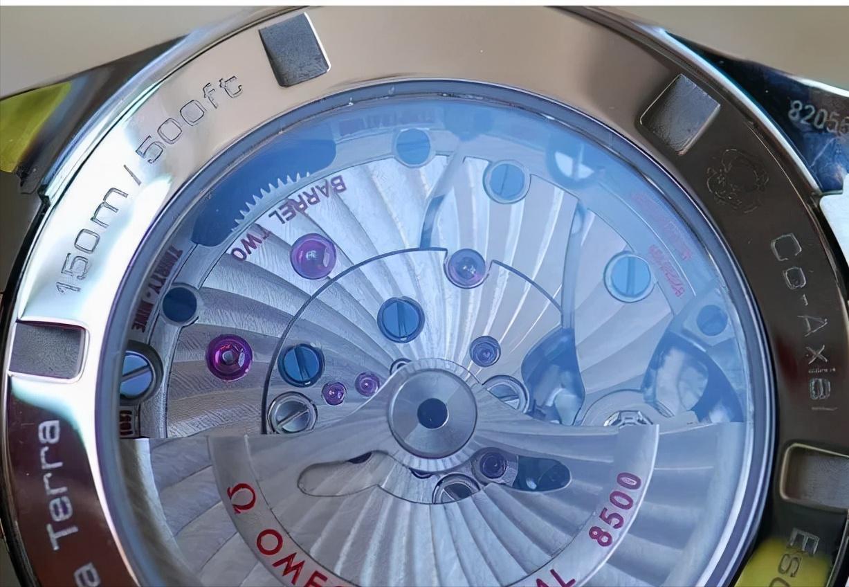 男士手表1000左右性价比谁最高 (华为成人电话手表哪款性价比最高)