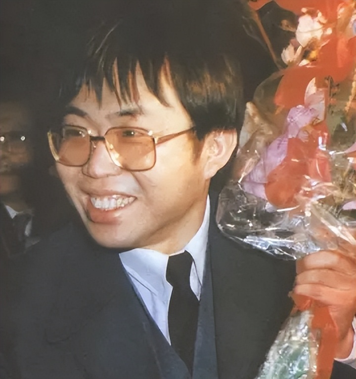 棋圣聂卫平现任妻子生孩子了吗,棋圣聂卫平近况