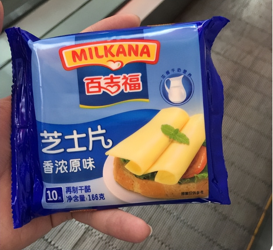 暴跌200亿,被骂智商税!超市最会“*脑洗**”网红,还能强撑多久?