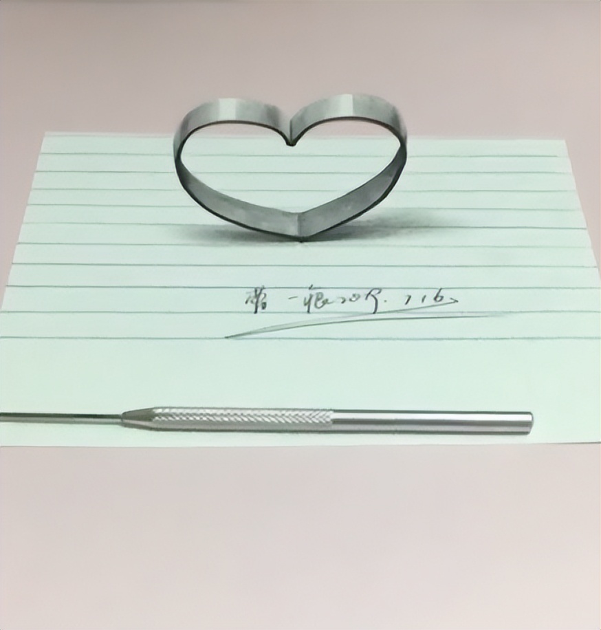 3D绘画牛人多厉害？画出真假难辨的“立体美女”，震惊500万网友