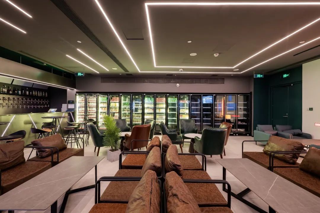 南京东路这家大隐于市设计师酒店,沉浸体验一个前所未有的空间