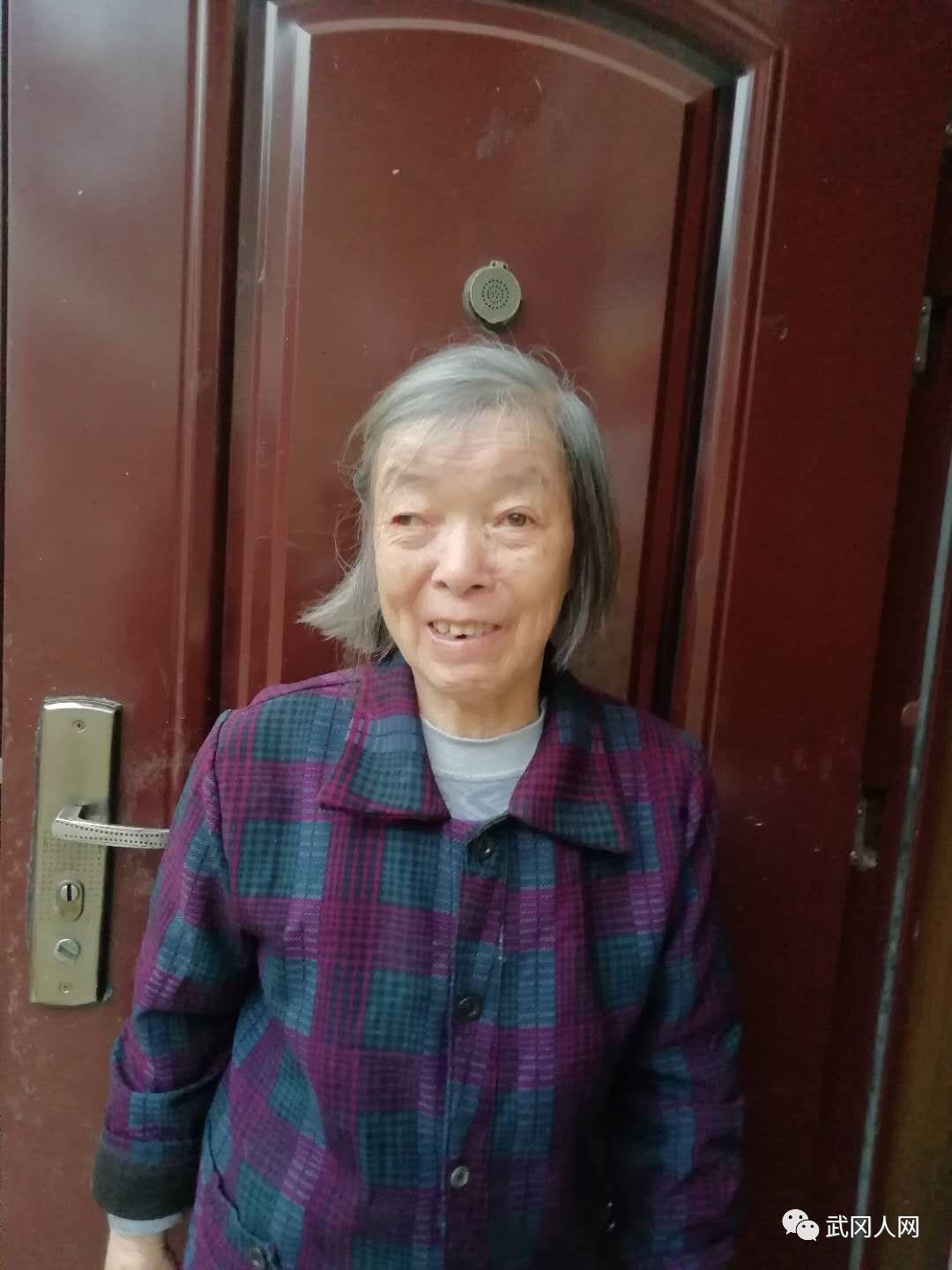 我的父亲赤脚医生作文,我的父亲以前是赤脚医生