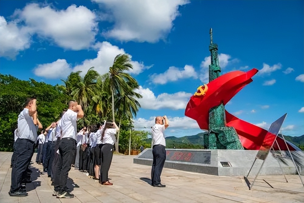以人民为中心树牢正确的政绩观,以学促干增进民生福祉