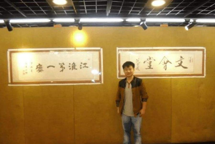 送快递小哥被狗追,快递小哥被狗追视频