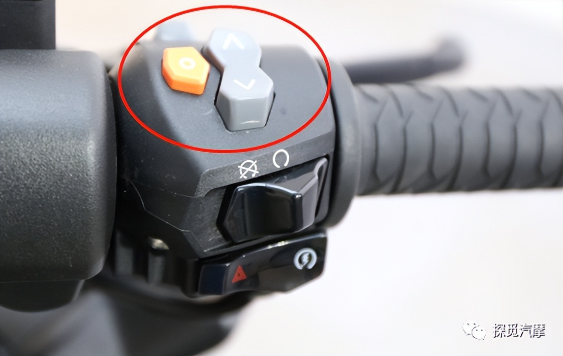 光阳ak550测评视频,光阳ak550测评萝卜报告