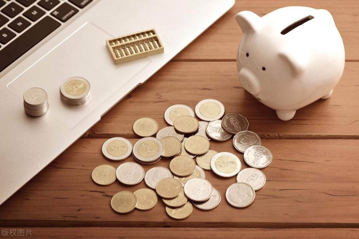 追女生为什么不能给女生花钱,追女生是否要给女生花钱