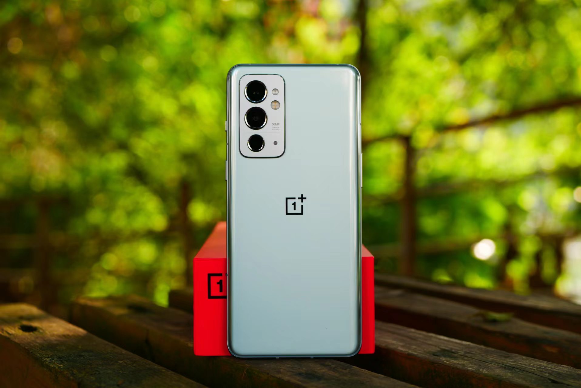 2022年如何选择性能好的手机,2022年手机建议买哪款