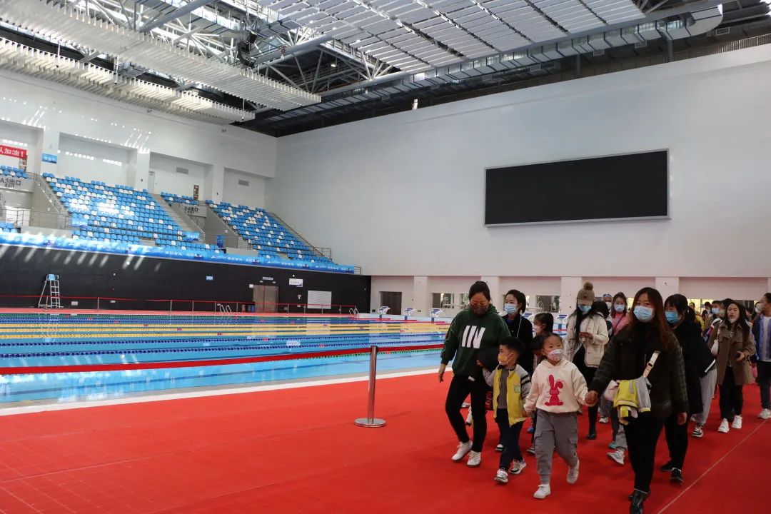 行稳致远不忘初心砥砺前行,砥砺前行行稳致远