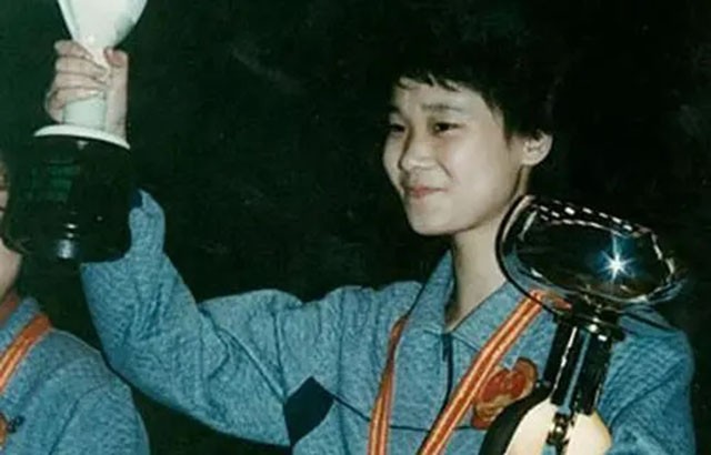 施之皓的二婚妻子,曹燕华和施之皓为什么离婚