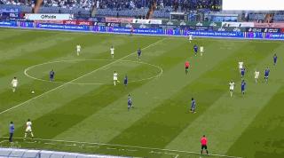 利雅得c罗错失绝杀,韩媒怒斥c罗锁喉抱摔