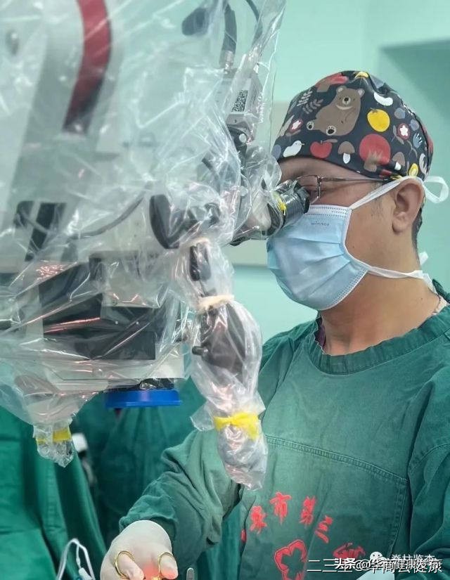 下肢无力一定是腰突引起的吗,腰椎硬脊膜瘘的症状和治疗