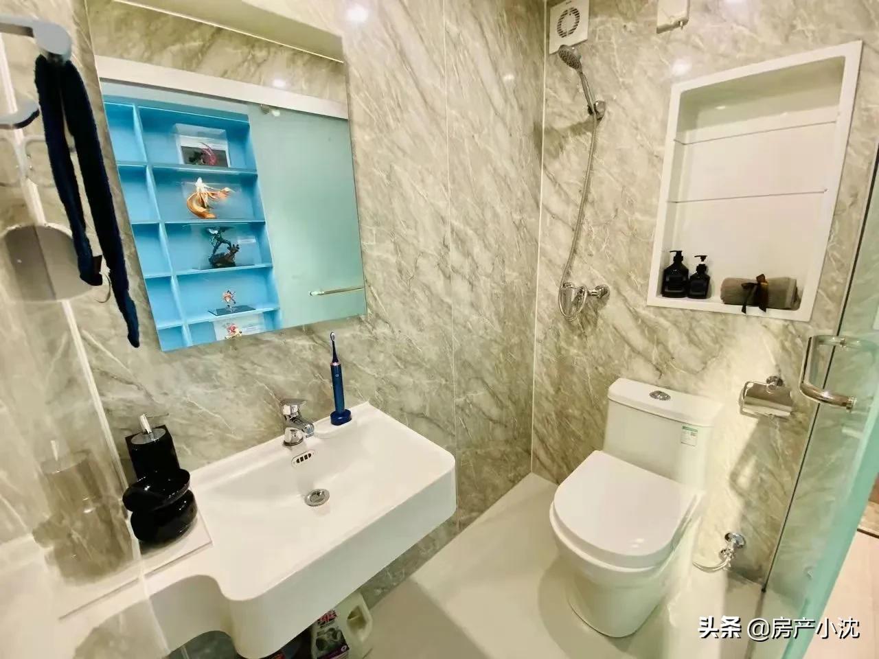 广州万科特价房首付2万,万科特价房135平