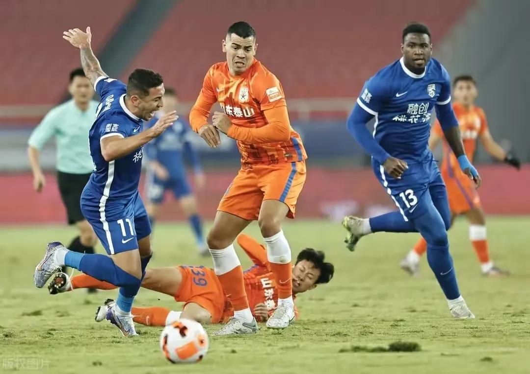 泰山队亚冠仍有逆转希望,泰山队卫冕