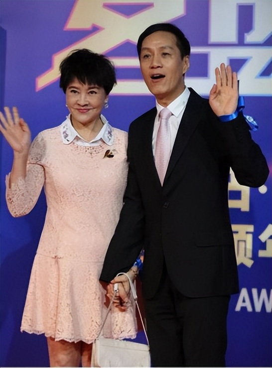 黑红小花张月：质疑整容上位不雅，演绿茶遭网暴，新剧逆转口碑