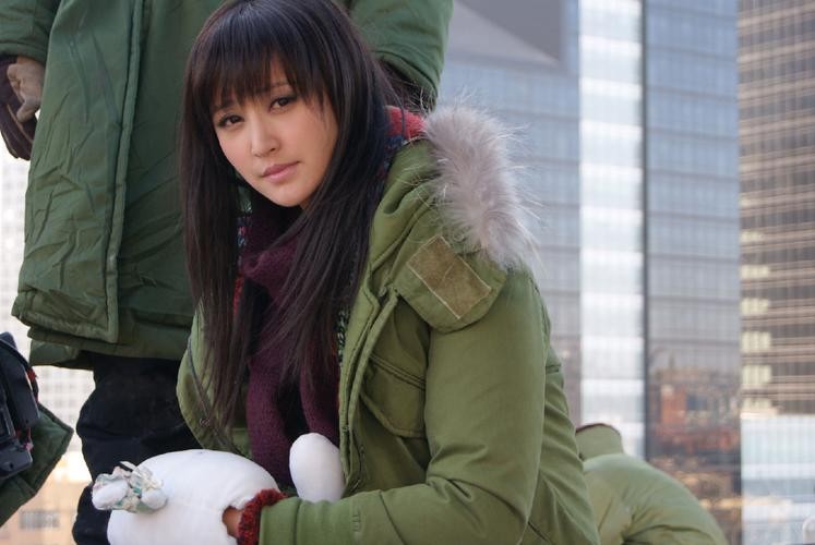 张歆艺瘦成纸片人,张歆艺瘦到脱相变纸片人