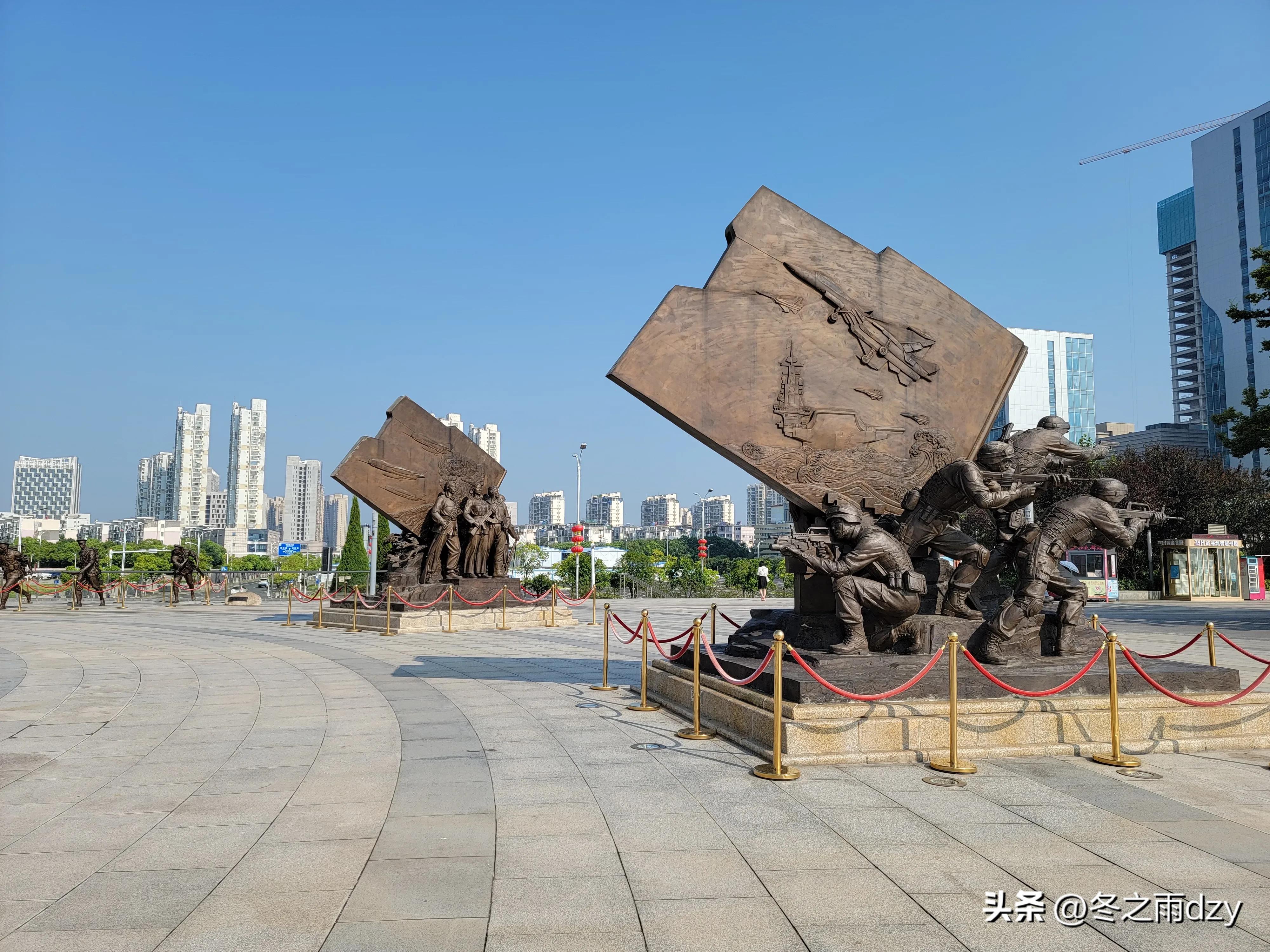 南昌舰主题园凤凰洲湿地公园,凤凰洲建军广场