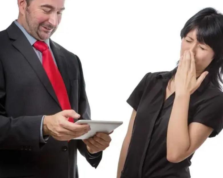 为什么不能刷牙而且嘴里有臭味,一张嘴就有臭味怎么刷牙都没用