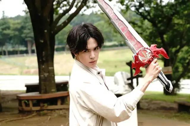 2022首部猛片，继《釜山行》后又来一部韩式泡菜丧尸电影