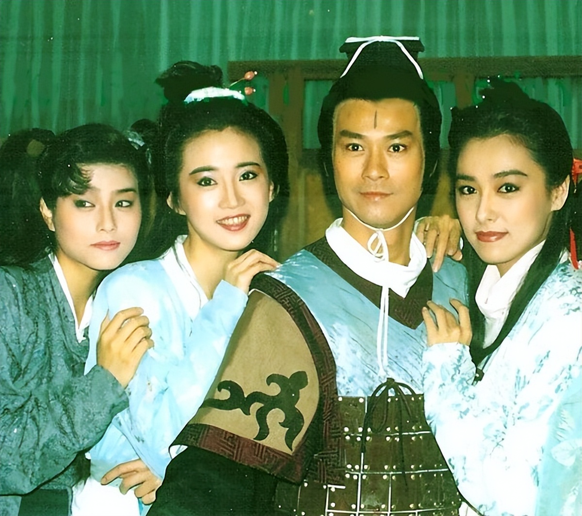 “最美尼姑”桑妮的成名之路,台湾女明星出家当尼姑桑妮