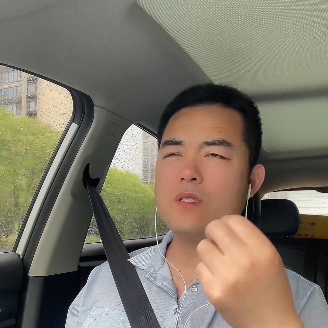 努力赚钱不是因为钱有多重要,努力挣钱的意义是什么