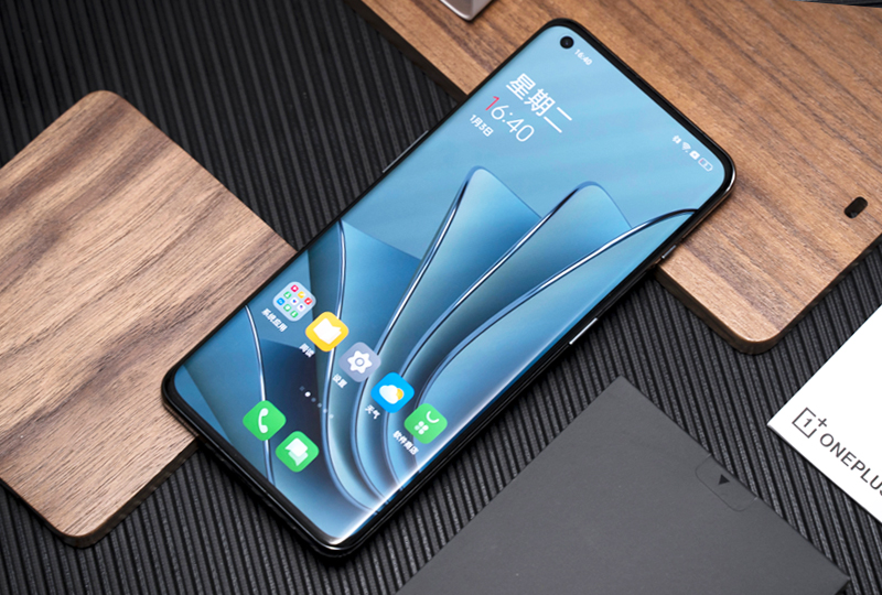 oppo最值得入手的一款游戏手机,3000左右oppo打游戏最好的手机