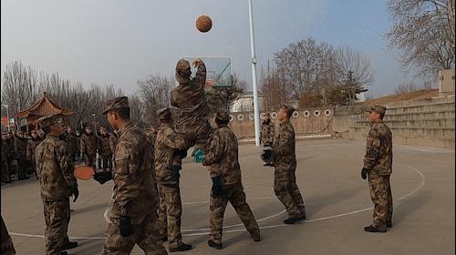 兵哥哥假期的正确打开方式,兵哥哥的日常作息时间