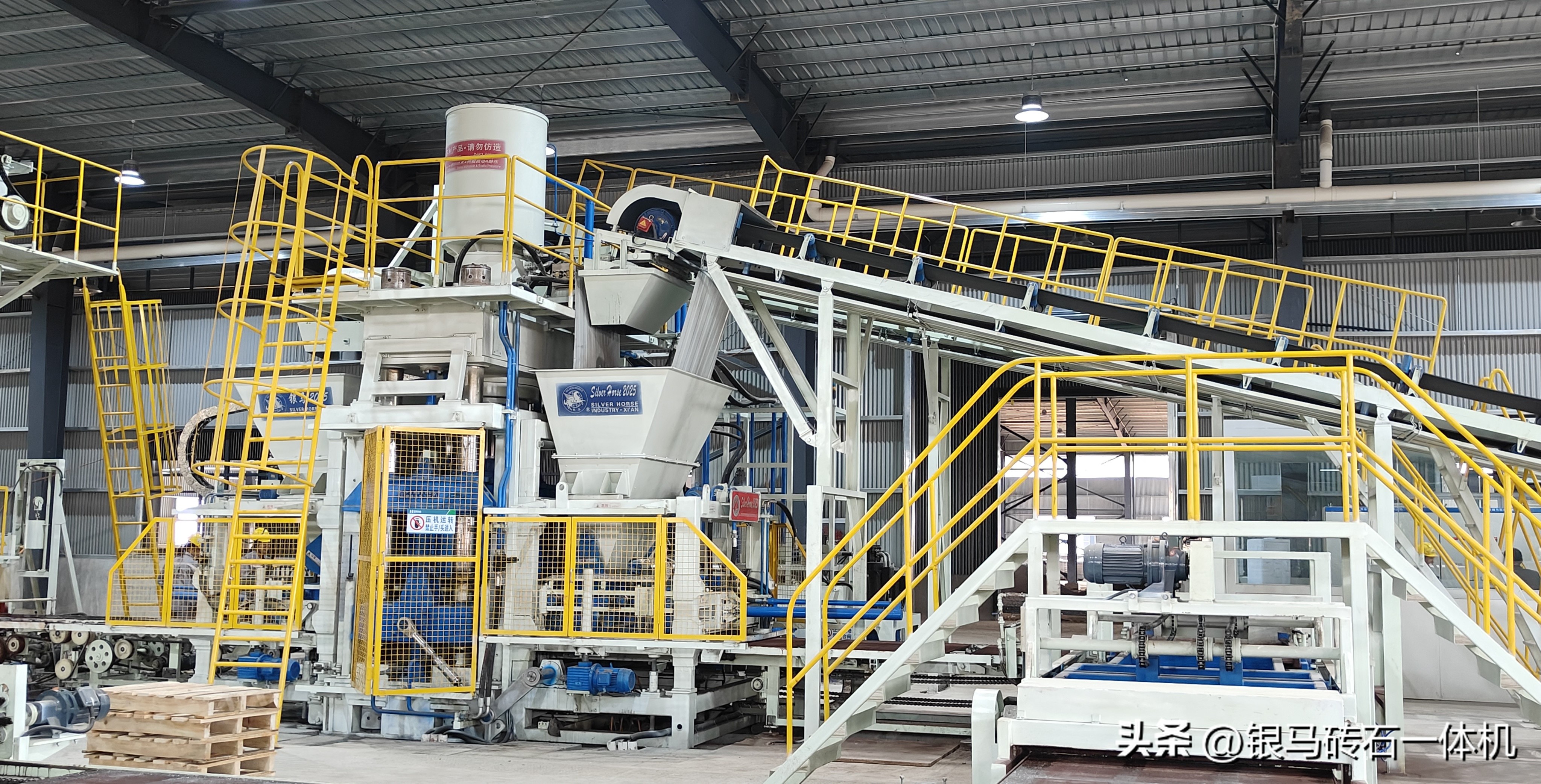 新型透水砖生产设备,铺装透水砖设备